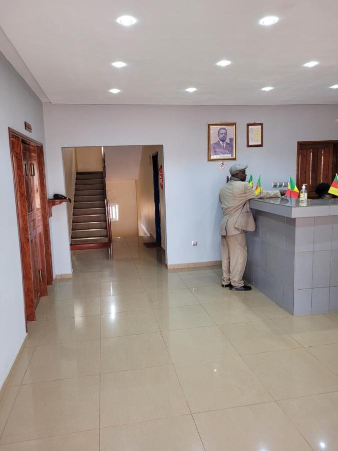 Hotel Altitel Bafoussam Exterior photo