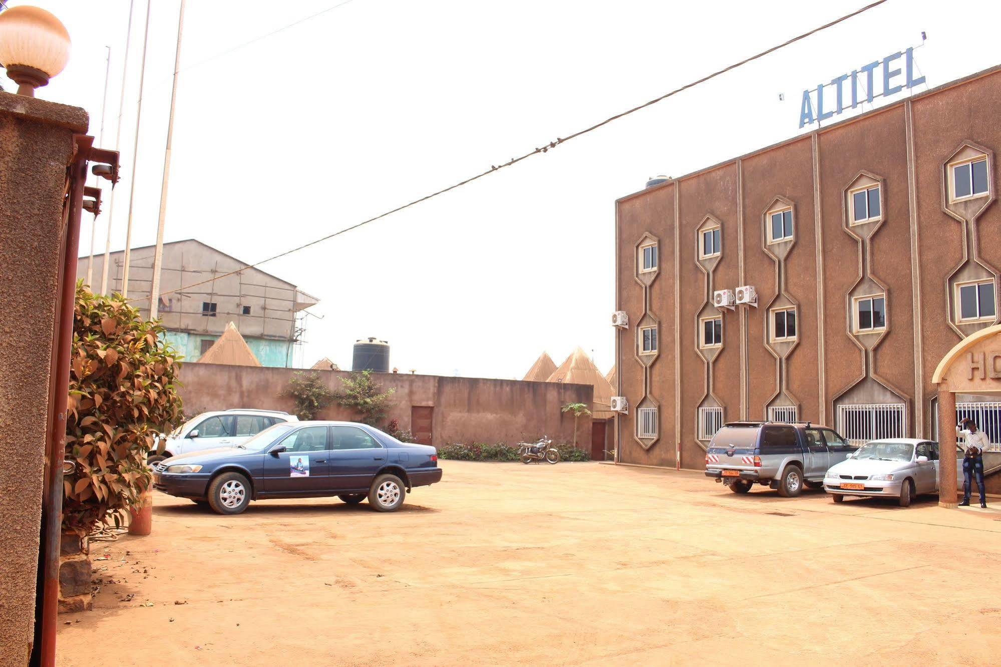 Hotel Altitel Bafoussam Exterior photo